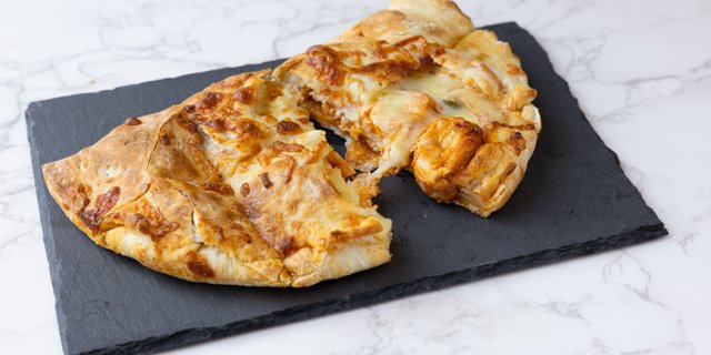 Chicken Inferno Calzone