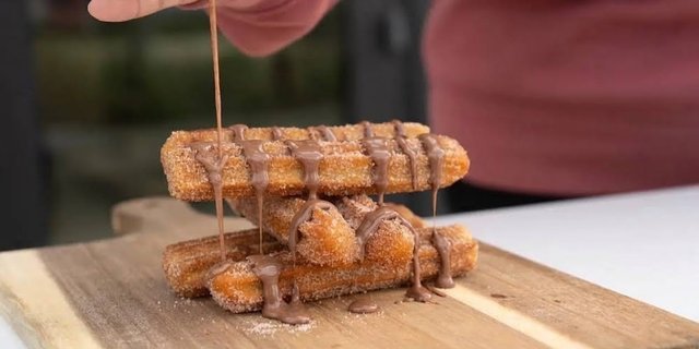 10 Mini Churros w/ Oaxacan Chocolate