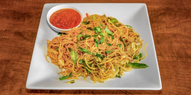 Vegetable Chow Mein Tray