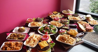 C&C Lunch & Dessert Palace (Candy & Cake)
