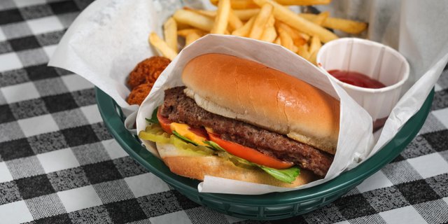 Cheeseburger & Fries
