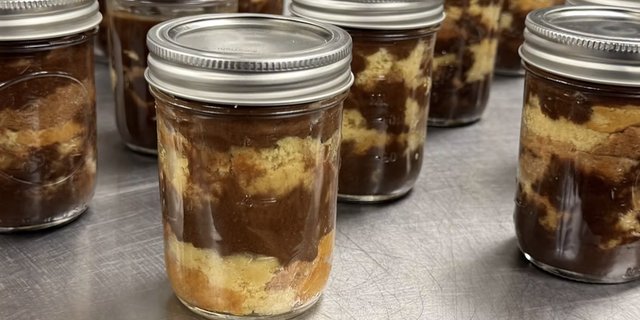 Butter Cake w/ Chocolate Frosting Cake Jar