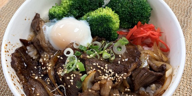 Beef Yakiniku Don