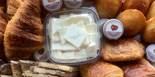 French Pastry Basket