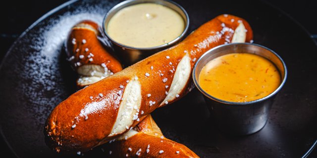 Fresh Baked Bavarian Pretzels