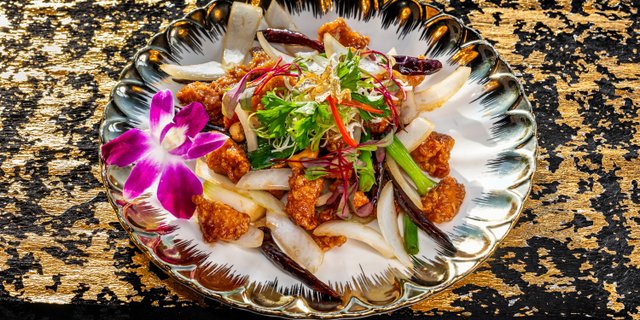 Chicken Cashew Delight Tray