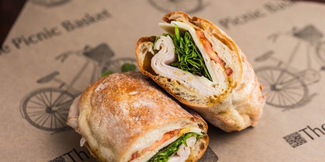 Turkey & Swiss Sandwich