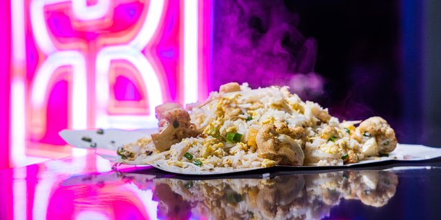 Vegetarian Yang Chow (Yangzhou) Fried Rice Tray