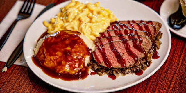 Smoked Tri Tip Boxed Lunch