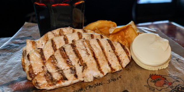 Grilled Chicken Finger Boxed Lunch