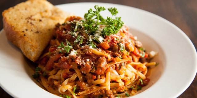 Spaghetti w/ Meat Sauce Tray