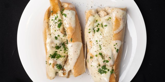 Garlic Chicken Alfredo Sub