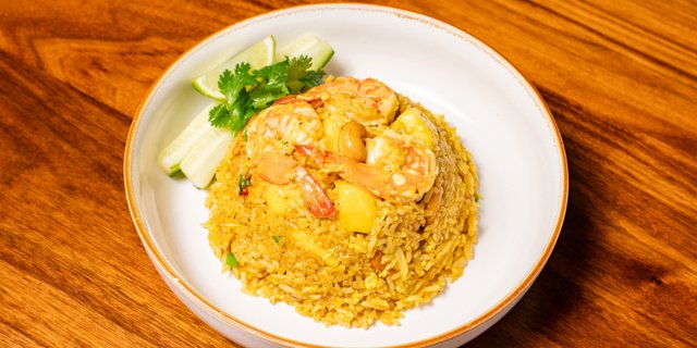 Phuket Pineapple Fried Rice Tray
