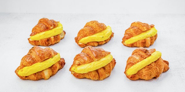 Le Breakfast Egg Sandwiches