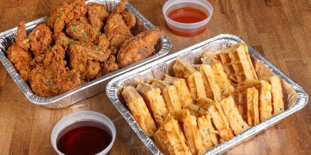 Classic Fried Chicken & Waffles