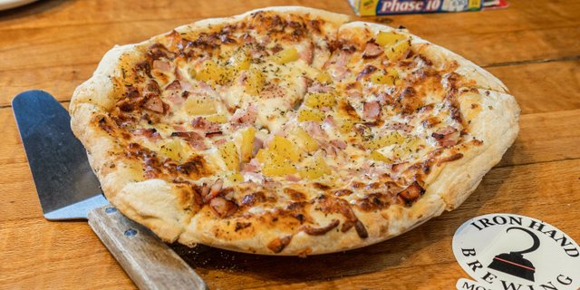 Hawaiian Pizza