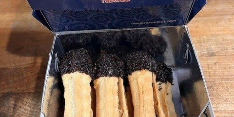 Petit Four Premium Cookie Box