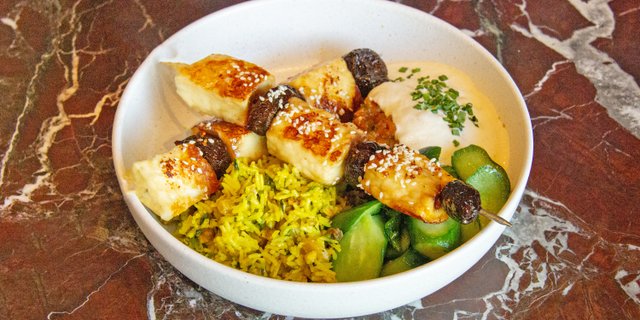 Grilled Halloumi & Fig Bowl