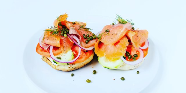 Lox Bagel