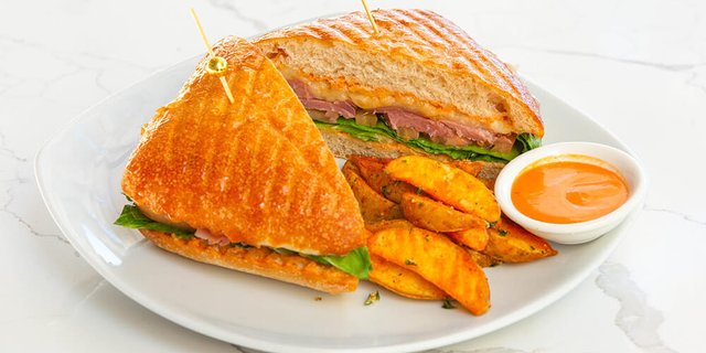Pastrami Sandwich