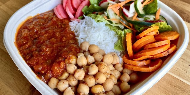 Chickpea-Tomato Rice Bowl
