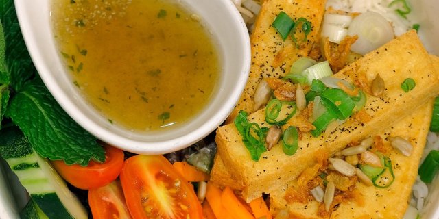 Fried Seasoned Tofu Bun