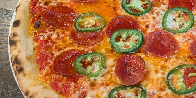 Tha’ Honey Heater Pizza