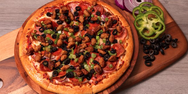 Can Am Combo Pizza