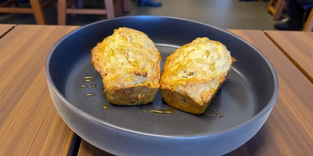 Jalapeño Cheddar Cornbread (16 Pcs)