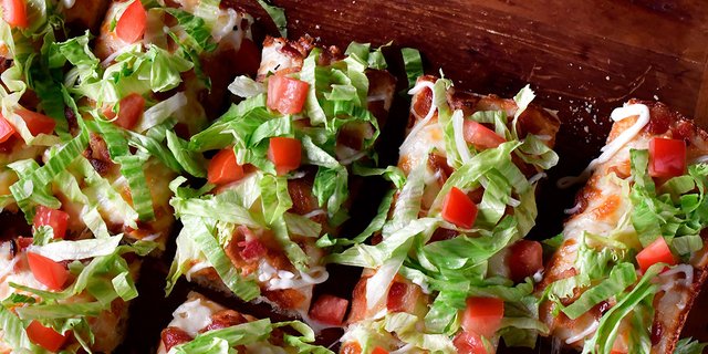 BLT Party Tray Pizza