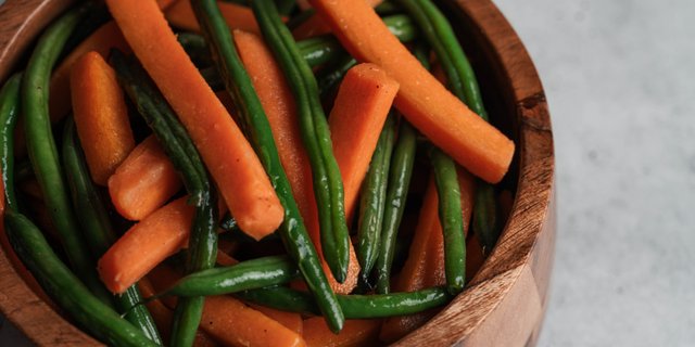 Sauteed String Beans & Carrots