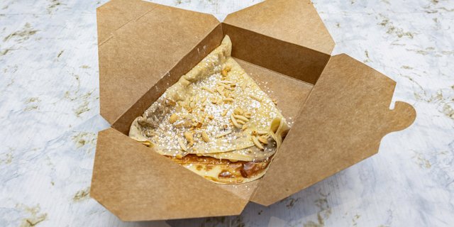 Dulce de Leche Crepe