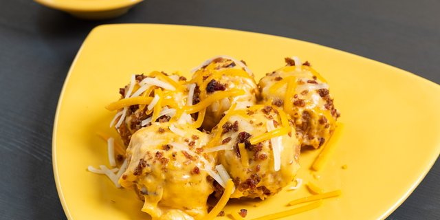 Deep-Fried Bacon Mac Balls