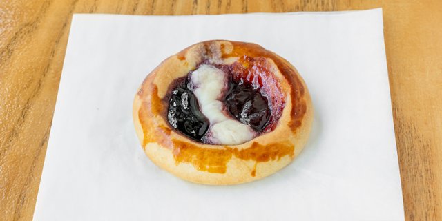 Mixed Berry Kolache