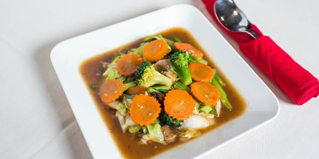 Pad Pak Ruam Mit (Vegetables)