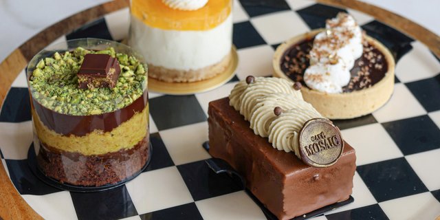 Gourmet Dessert Box