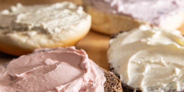 Bagel & Cream Cheese
