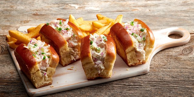 Crab & Shrimp Rolls Boxed Lunch