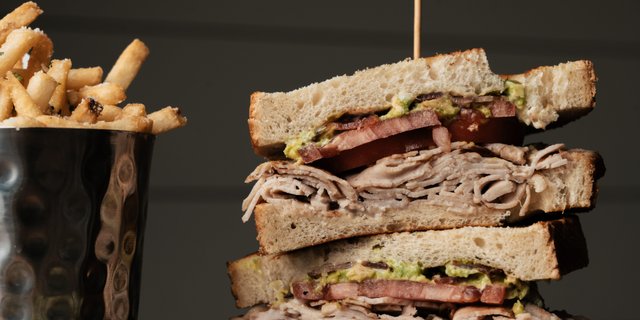 Turkey Avocado Sandwich