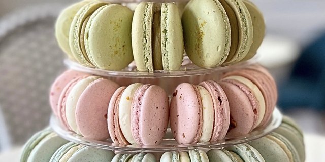 Macaron Pyramid