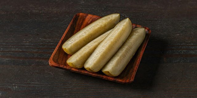 4 Deli Pickle Spears