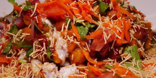 Vegetable Samosas Chat