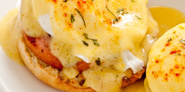 Classic Eggs Benedict