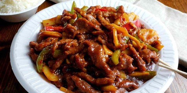 Beef w/ Garlic Sauce
