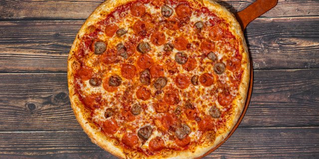 Meateaters Pizza