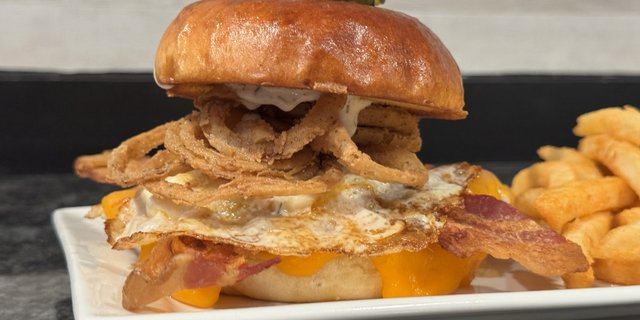 Sixes Burger