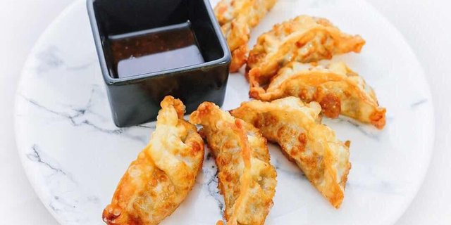 Fried Vegetable Dumplings