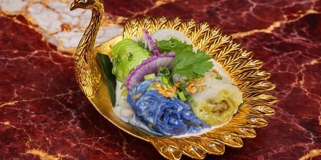 At Nine Dumplings