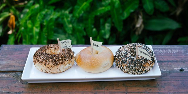 Bagels, Veggies & Spreads