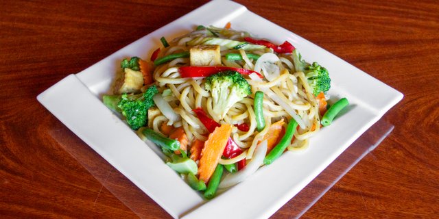 Vegetarian Stir-Fried Noodles